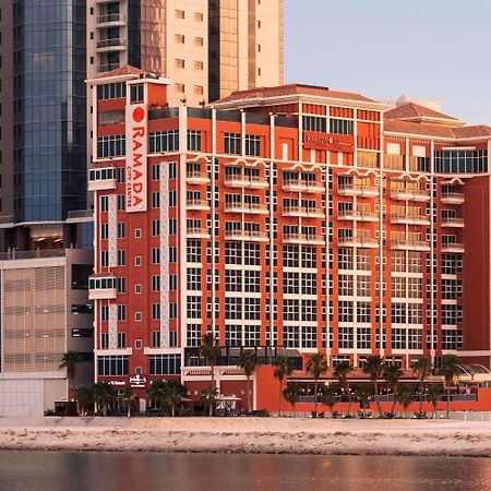 Ramada By Wyndham Manama City Centre Buitenkant foto